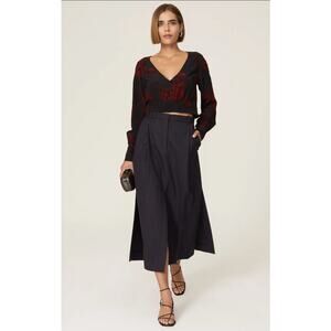 Marissa Webb Navy Red Floral V-Neck Cropped Blouse Sz 8 | Long Sleeve